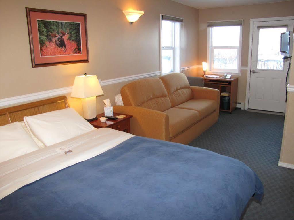 Copper Whale Inn Анкоридж Экстерьер фото